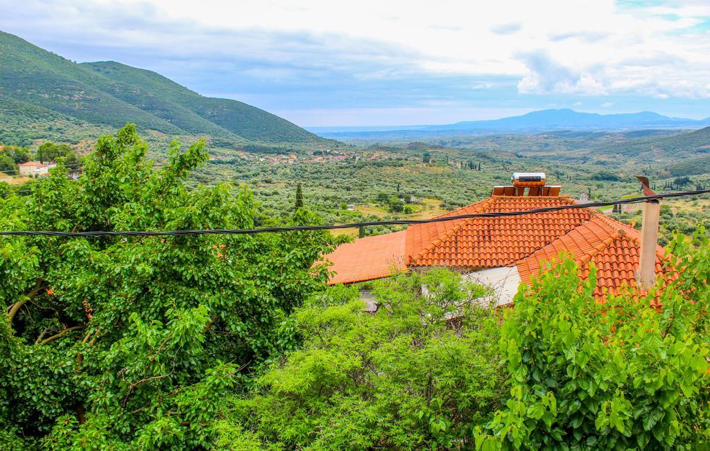 Guesthouse Lykourgos Mavrommátion Exterior foto